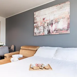 Free Parking In Luxury With View - Steps To Brignole Train Station Appartamento